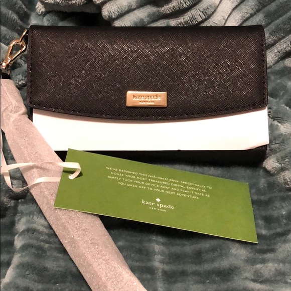 kate spade Handbags - Kate Spade iPhone wristlet